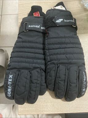 Vintage Kombi Ladies Medium Gore-Tex Gloves